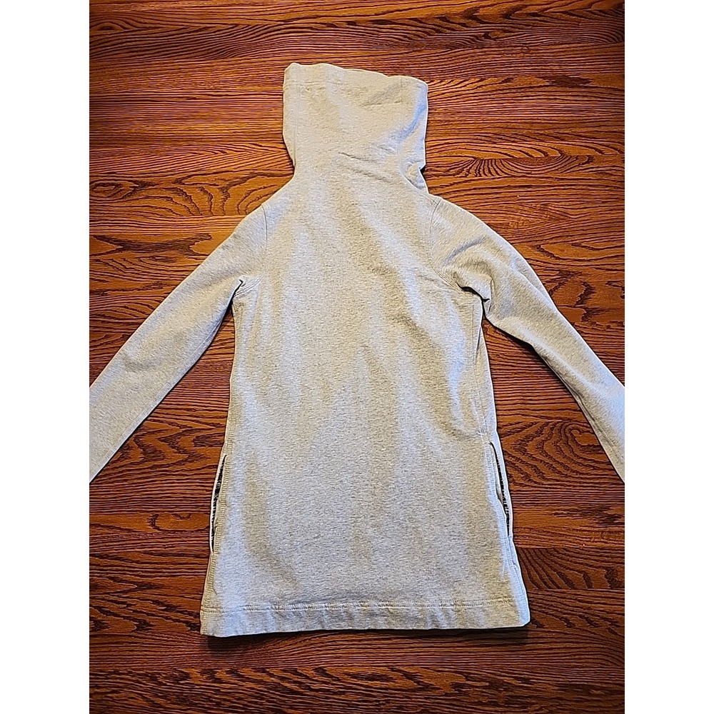 Lululemon Savasana Wrap Jacket Womens Size 2 Gray Asymmetrical Snap Cardigan - Picture 7 of 11
